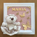 Quadro Maternidade Ursinha Zoe (Bege) - Borboleta Dourada (Fundo Rosé)