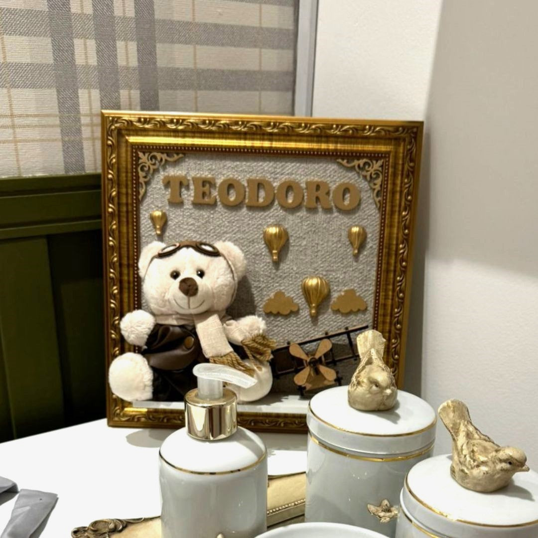 Quadro Maternidade Aviador Clássico Bege (Fundo Bege)