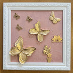 Quadro Borboleta Dourada (Fundo Rosé)