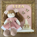 Quadro Maternidade Boneca Jardim Encantado Rosé (Fundo Rosé)