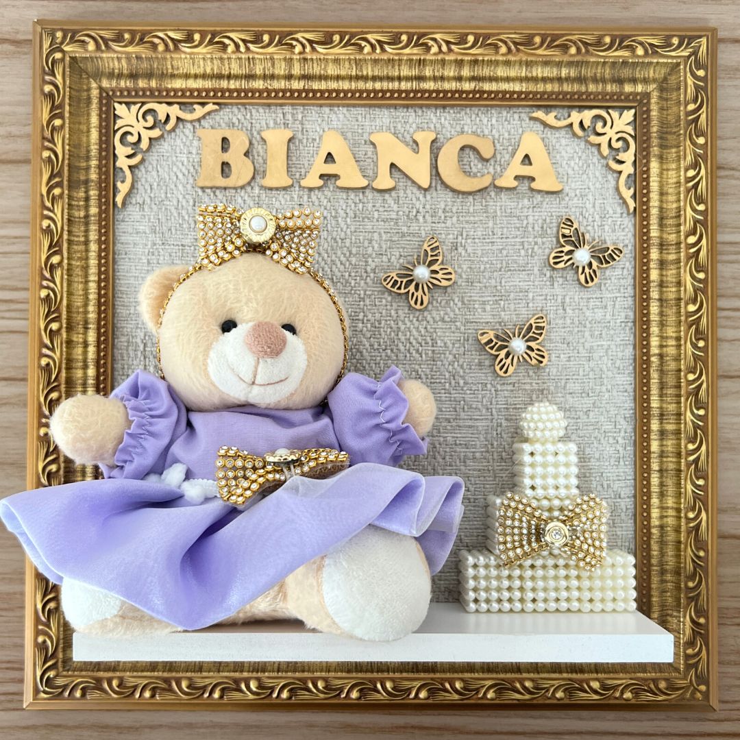 Quadro Maternidade Realeza Lilás Pérola (Fundo Bege)