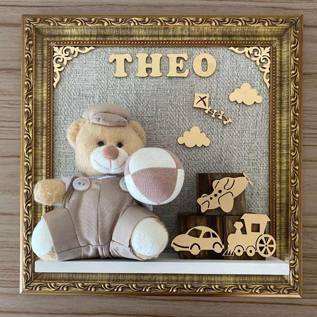 Quadro Maternidade Urso Brinquedo Bege (Fundo Bege)