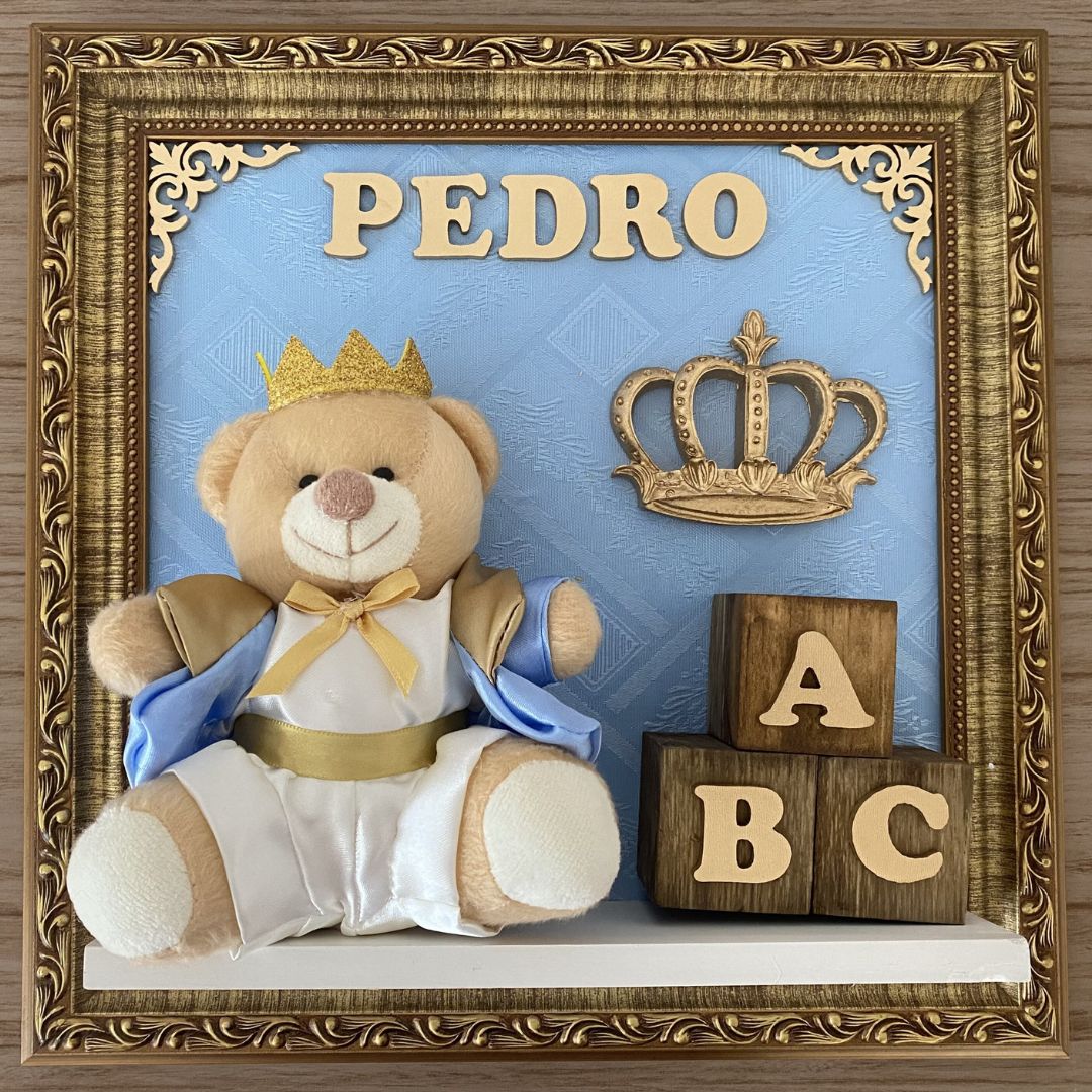 Quadro Maternidade Rei Azul Claro (Fundo Azul Claro)