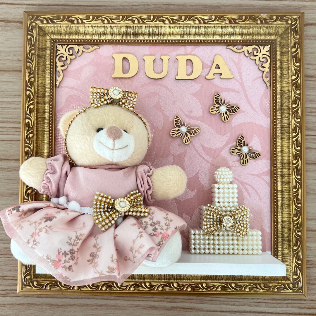 Quadro Maternidade Realeza Rosé Floral Pérola (Fundo Rosé)