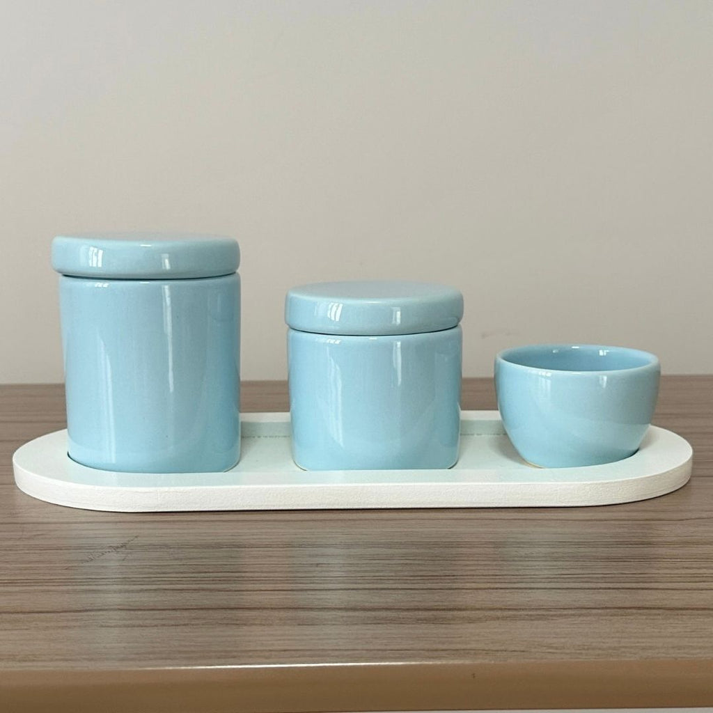Kit Higiene Porcelana (3 Peças - Azul Claro) + Bandeja MDF