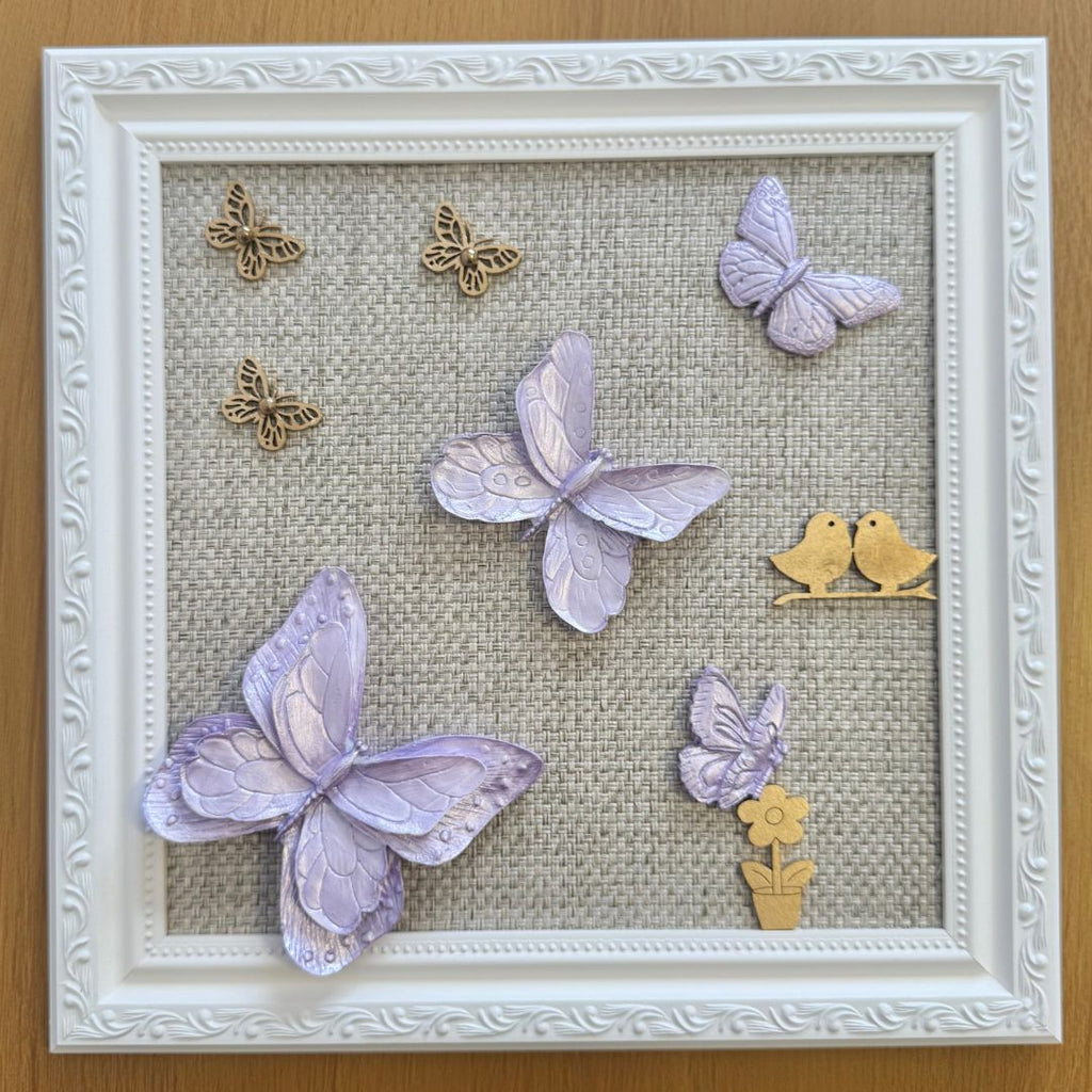 Quadro Borboleta Lilás (Fundo Bege)