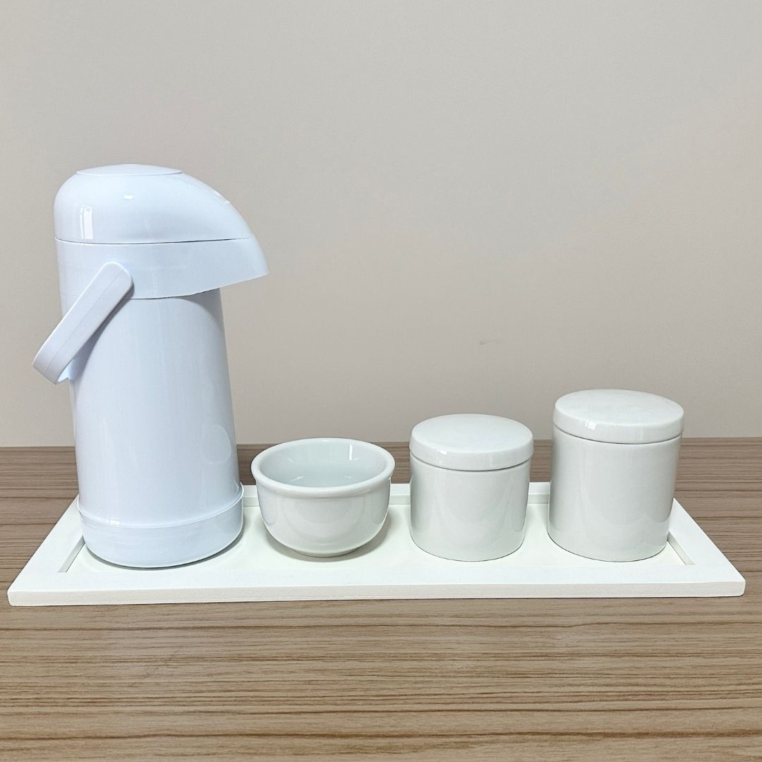 Kit Higiene Porcelana (3 Peças - Branco) + Bandeja MDF + Garrafa