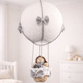 Lustre Balão Branco (Cinza) + Urso Aviador (Cinza)