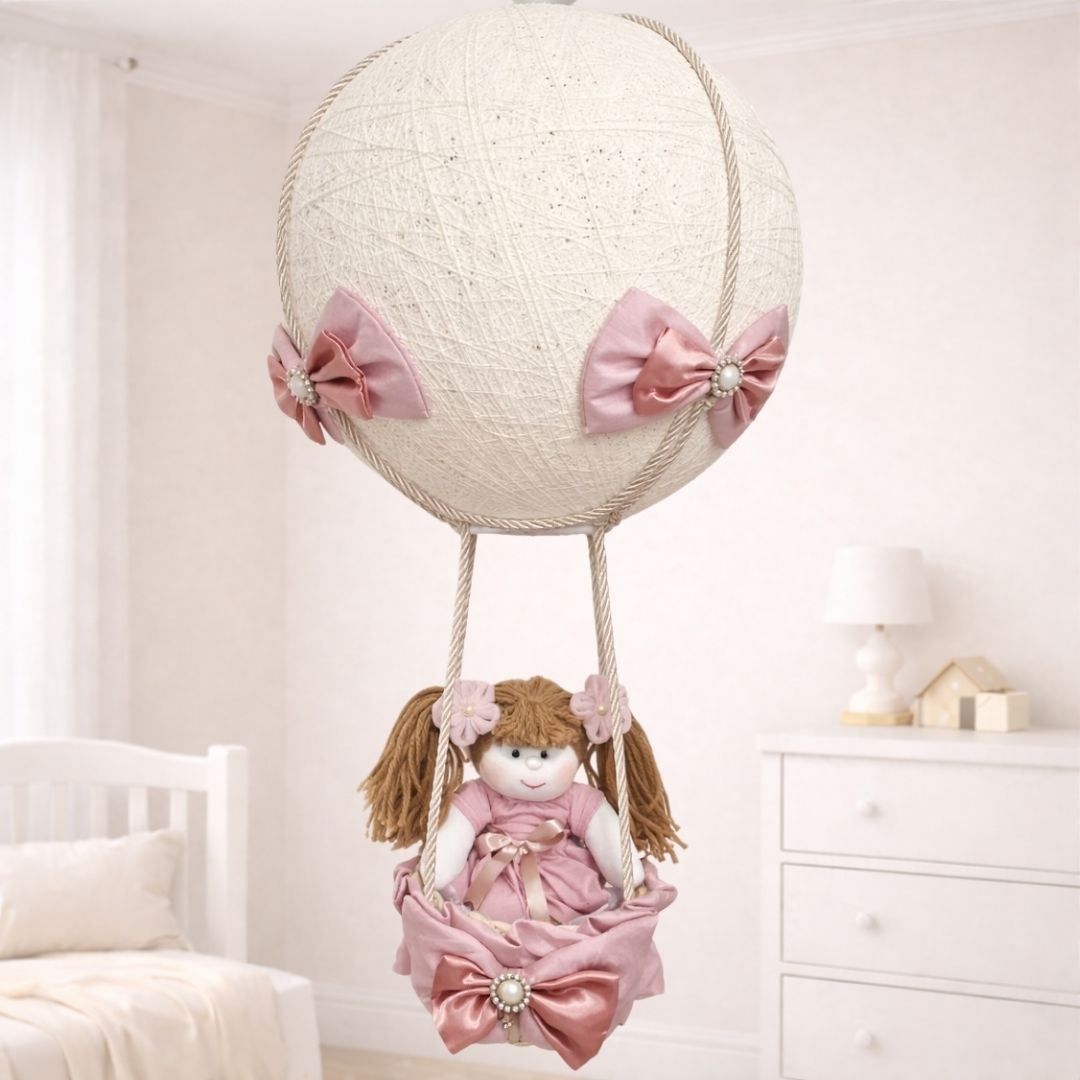 Lustre Balão (Rosé) + Boneca Jardim Encantado (Rosé)